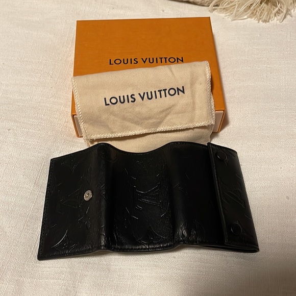 Authentic brand NEW Louis Vuitton Discovery Compact Wallet in Monogram Shadow - Picture 5 of 5